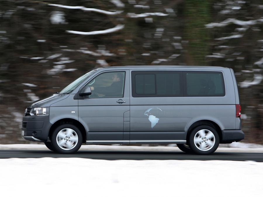  Volkswagen Multivan PanAmericana 2009 года  (фото 9 из 17)